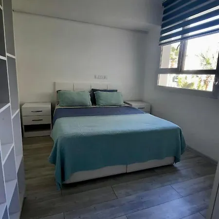 1х1 Caesar Apartment Trikomo